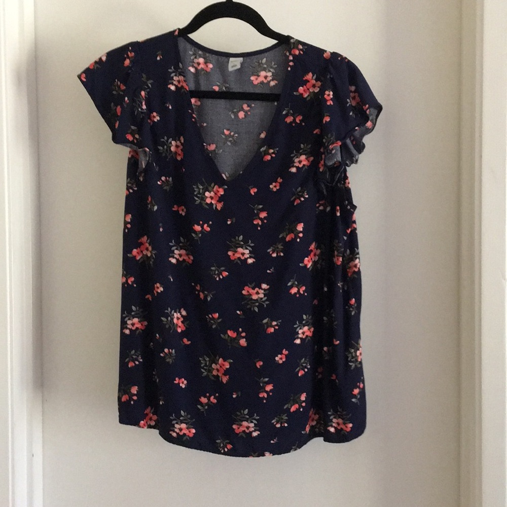 Old navy women’s floral blouse